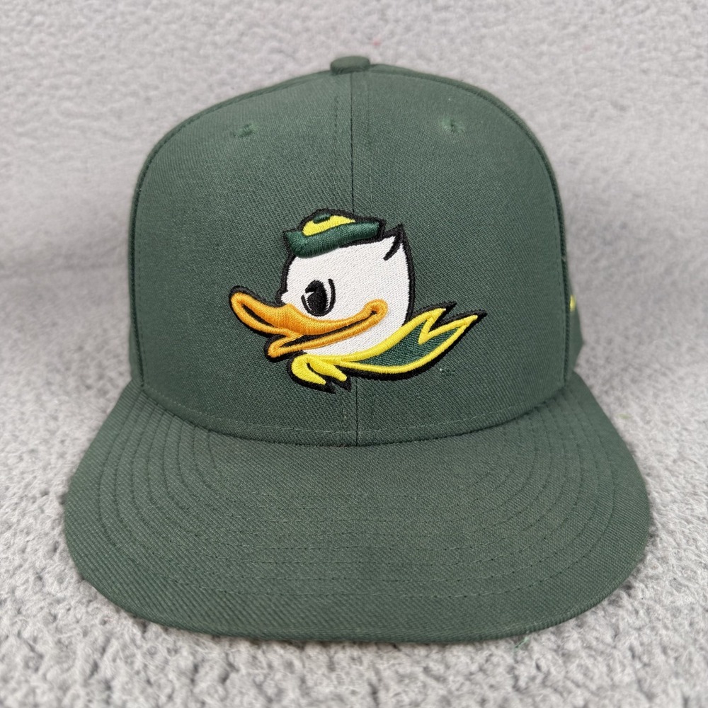 Nike Oregon Ducks Cap Unisex One Size Snapback Collegiate NCAA Embroidered Logo